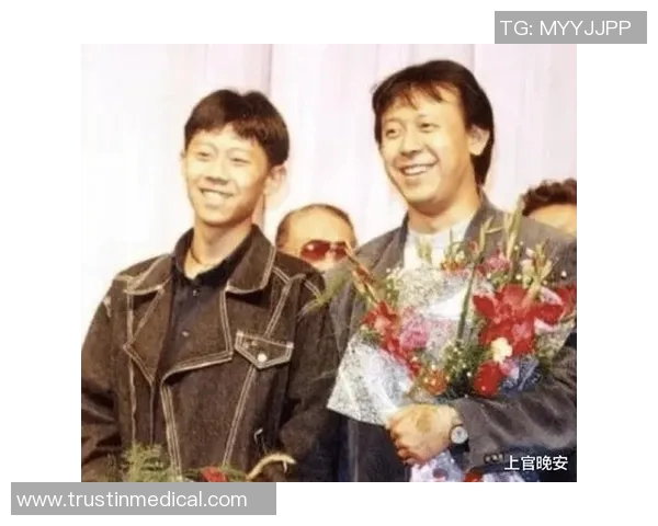 夏雨意外撞脸足球明星引发网友热议两位偶像的神似之处成焦点